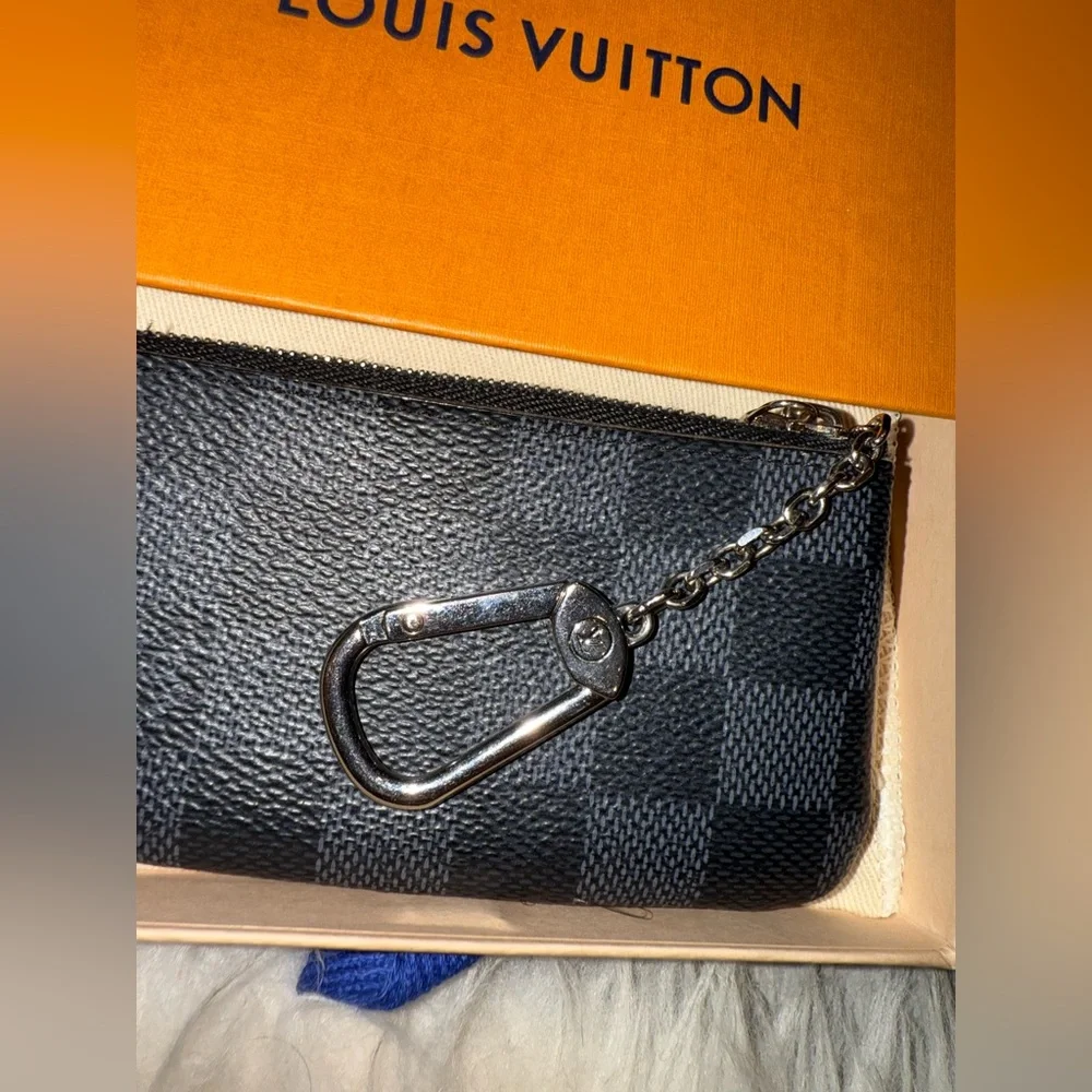 Louis Vuitton Graphite Key Pouch W/ Box & Dust Bag - Picture 7 of 8